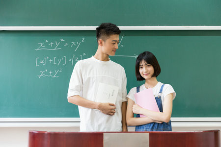 上海財經大學MPAcc一般安排什么時候面試？