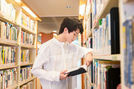 西南財經大學非全日制研究生一般安排什么時候面試？