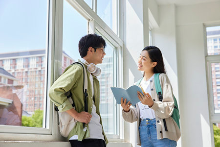 上海大學(xué)MF一般安排什么時(shí)候面試？