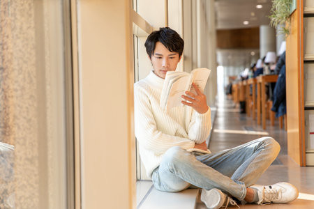 吉林大學(xué)金融專(zhuān)碩報(bào)考條件有哪些？滿(mǎn)足條件后如何報(bào)名？