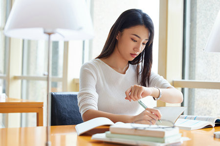 清華大學非全日制研究生報考條件有哪些，什么時候報名？