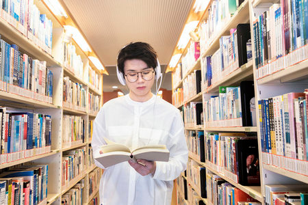 税务非全日制研究生学费一年多少钱？