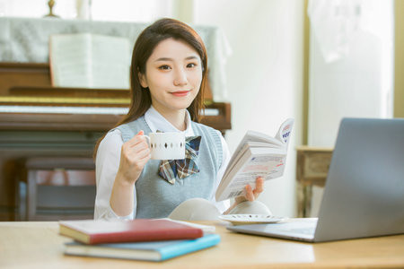 美国罗商大学国际硕士报名入口2025年