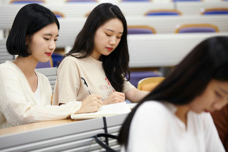 2026蘭州理工大學(xué)MBA考試考什么科目？