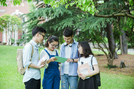 2026南方醫(yī)科大學(xué)MPA考試考什么科目？