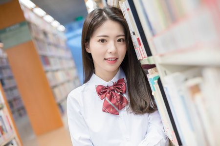 2026俄羅斯圣彼得堡國立工業(yè)技術與設計大學國際博士考試考什么科目？