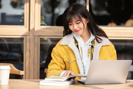 2026云南民族大學(xué)MBA考試考什么科目？