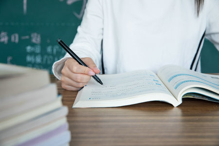 2026廣東工業大學同等學力申碩考試考什么科目？