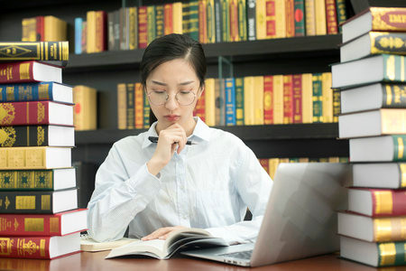 2026東南大學EMBA考試考什么科目？