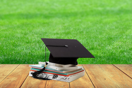 法國昂熱大學在哪里報名？