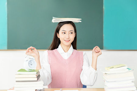 參加蘭州理工大學(xué)非全日制研究生復(fù)試需要滿足什么條件？