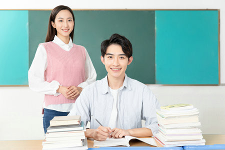 怎么才能參加武漢大學(xué)EMBA的復(fù)試?