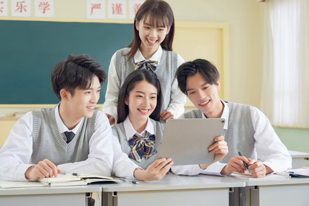 誰知道東北財(cái)經(jīng)大學(xué)金融專碩成績(jī)啥時(shí)候能出來？