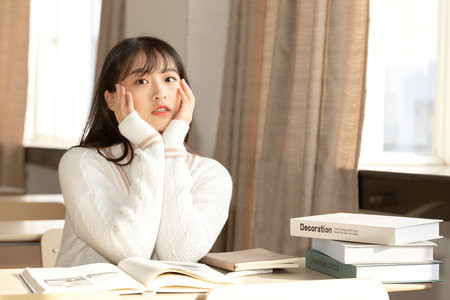 貴州財經大學非全日制研究生分數線在哪里看?