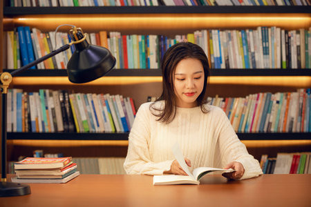 湖北中醫藥大學非全日制研究生過了線就能上嗎？