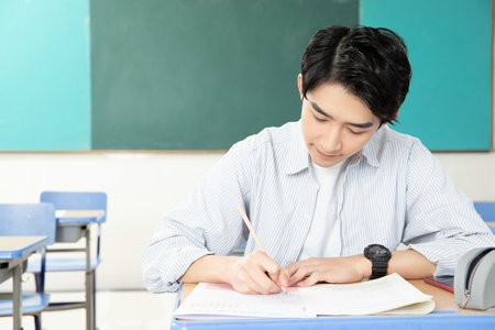 湖北師范大學非全日制研究生分數線在哪里看?