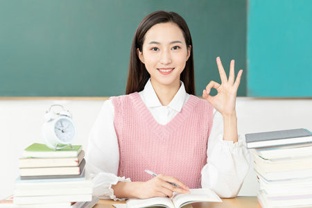 新疆財經(jīng)大學(xué)非全日制研究生分?jǐn)?shù)線在哪里看?