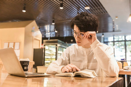 2025美國伊利諾伊大學(xué)招生專業(yè)有哪些