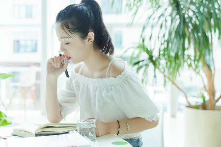 2026年內(nèi)蒙古民族大學(xué)在職研究生學(xué)制學(xué)費(fèi)一覽表