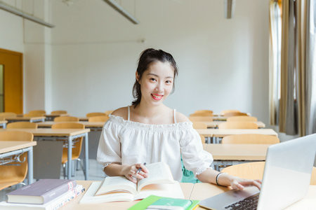 2026年中國石油大學(北京)在職研究生學制學費一覽表